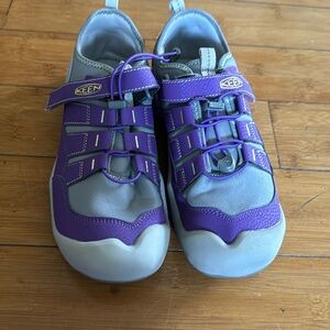 Keen Purple/Grey slip on with Velcro -Never been worn